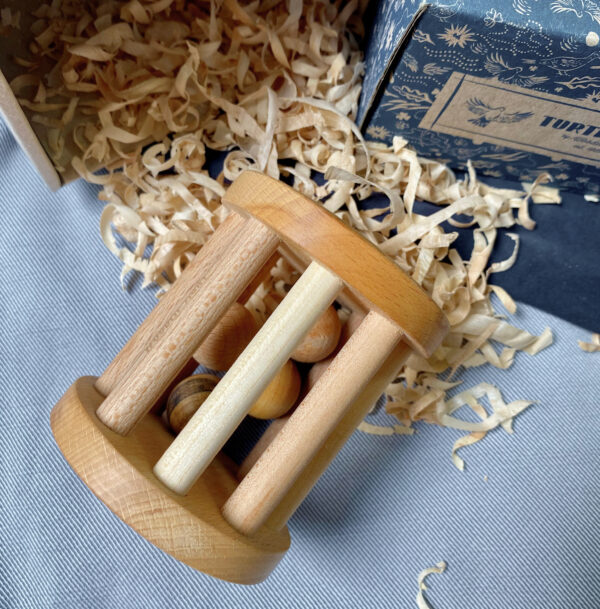 Rodari de madera con bolas - Imagen 3