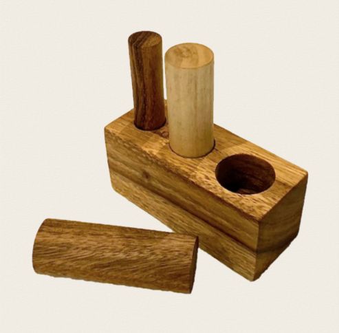 Encaje cilindros de madera natural