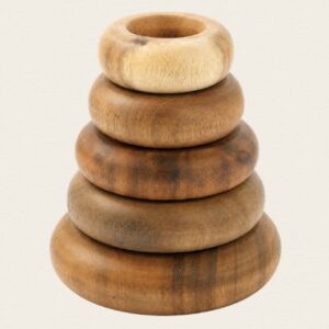 PirƔmide de anillas de madera